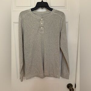 Old Navy Gray Long Sleeve Henley Shirt